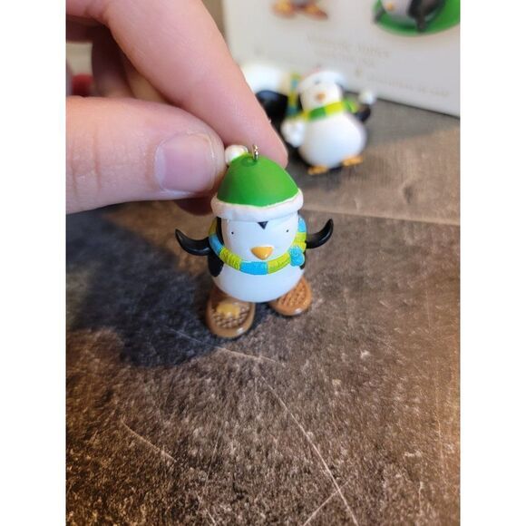 Hallmark 2008 Antarctic Antics South Pole Pals ornament Xmas Decor penguin minia - Picture 5 of 6